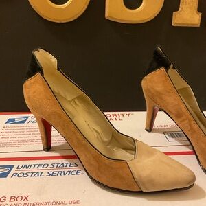 $15 FIRM Classic Two-Tone Suede Pump in Tan and Black